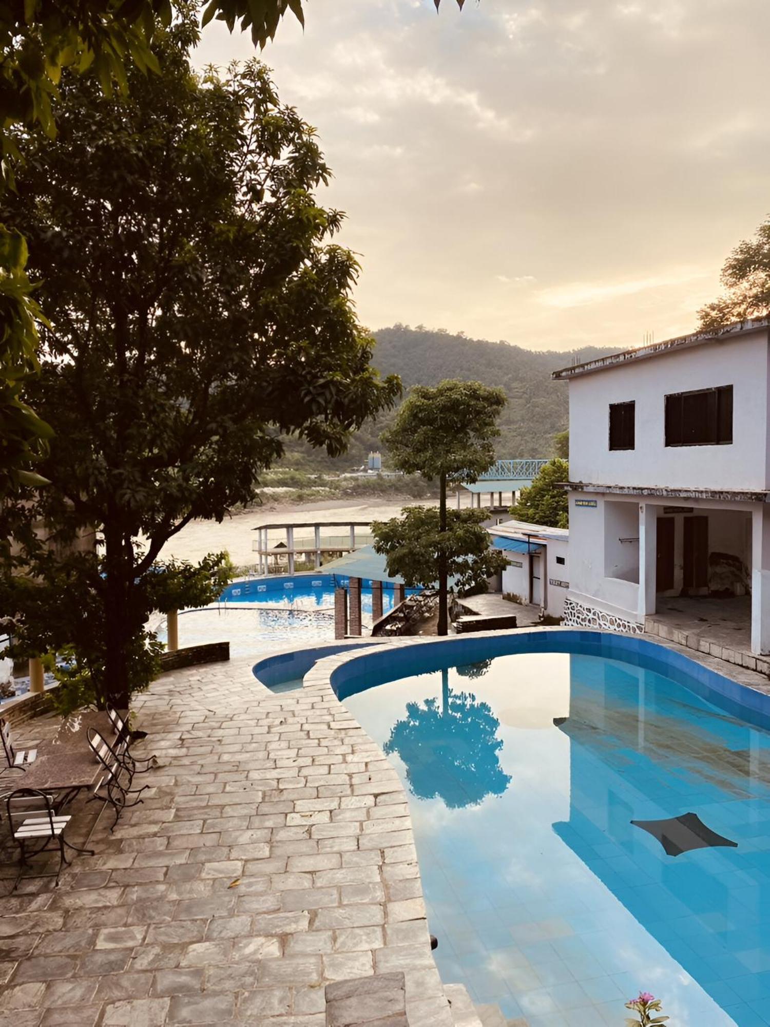 Presidency Resort Upardang Gadhi Exterior photo
